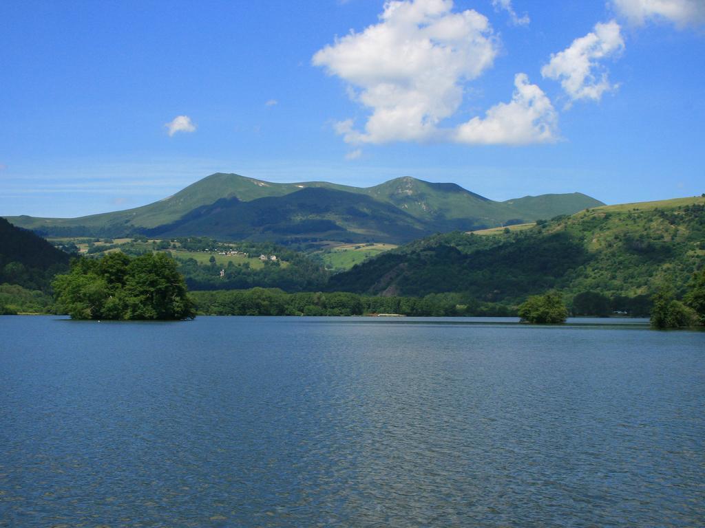 Les Chenets Villa Chambon-sur-Lac Dış mekan fotoğraf